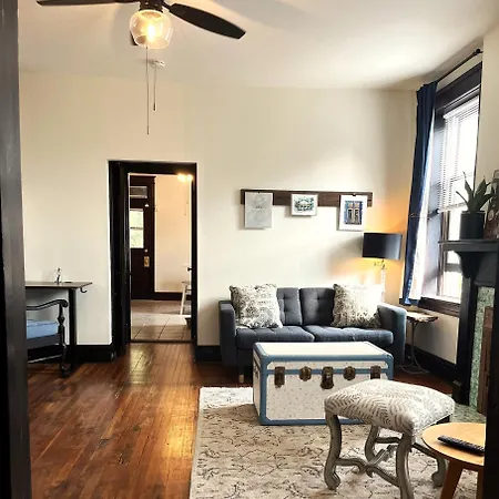 2Nd Floor Cozy, Central Spot, Pets Welcome